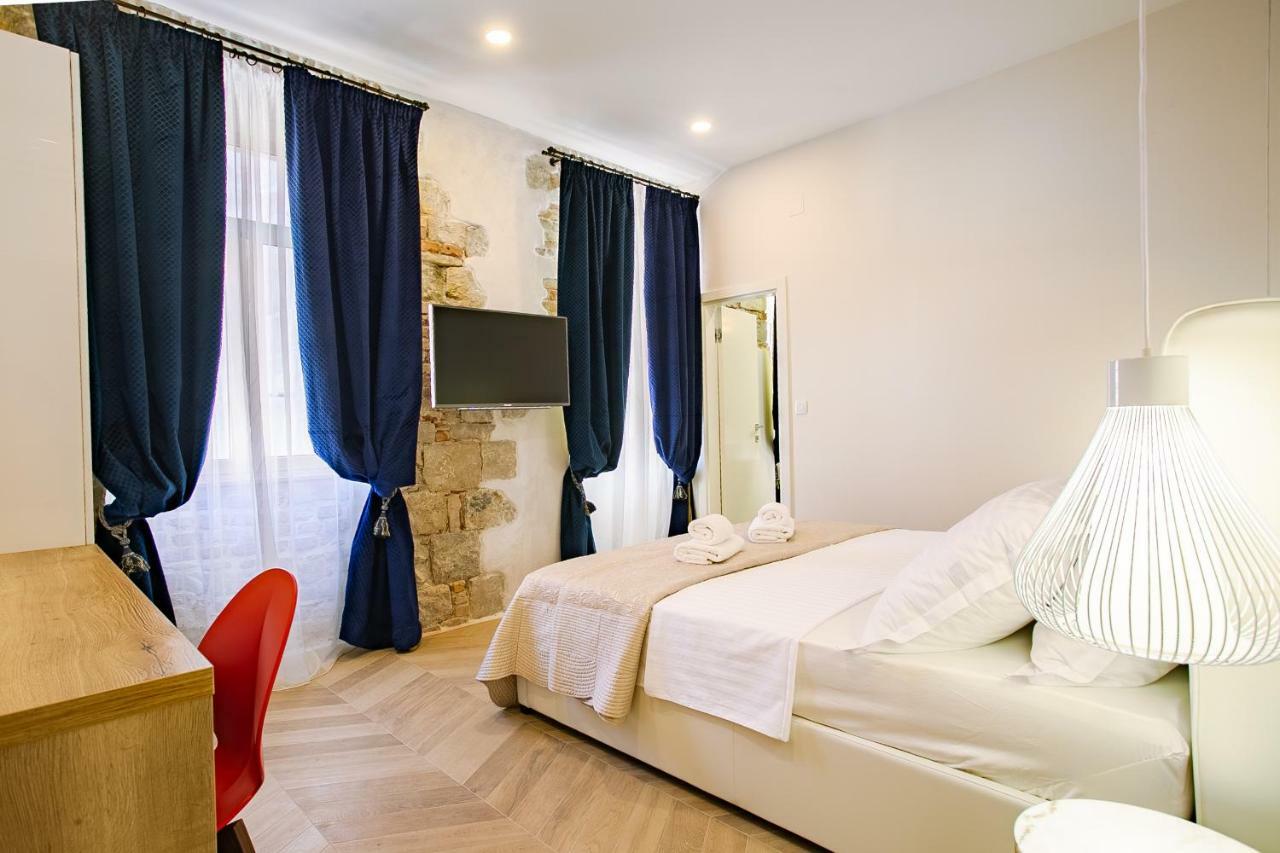 Best4Stay Luxury Rooms สปลิท ภายนอก รูปภาพ